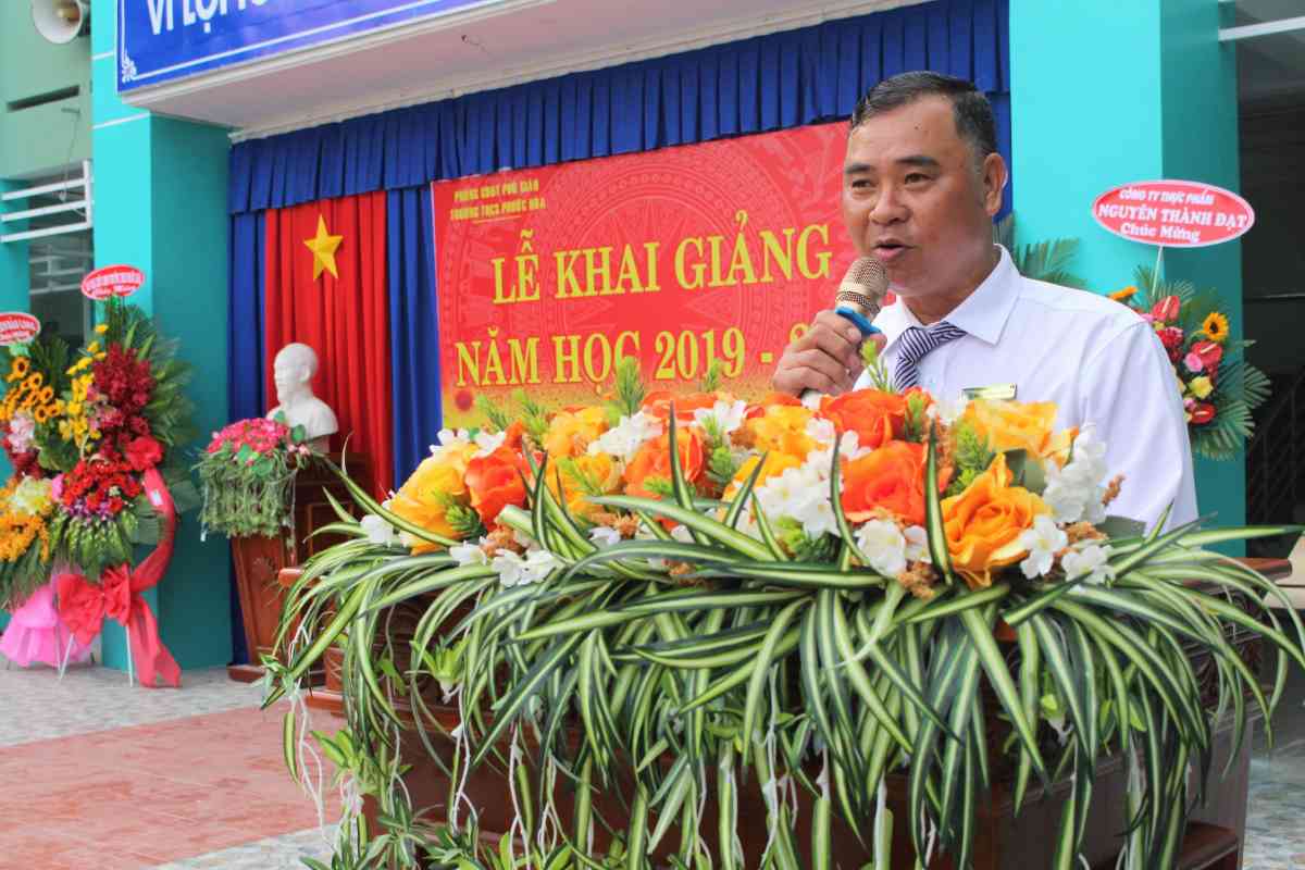 5. HT đọc diễn văn khai giảng