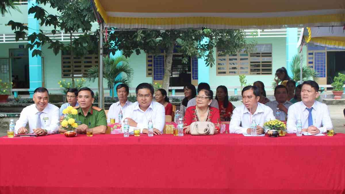 Đại biểu tham dự