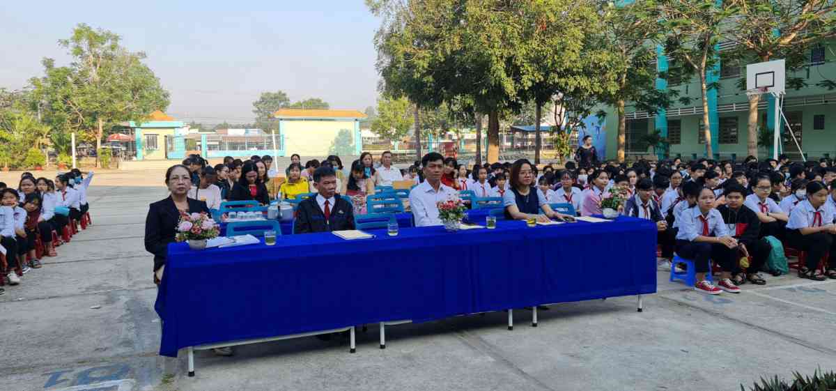 z2375733946245_242925b09c94efa3feb32e1dfc38457a